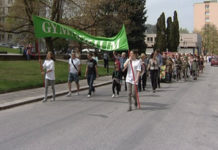 VIDEO: MAJÁLESOVÝ PRŮVOD ČESKOTŘEBOVÁKY POTĚŠIL I POBAVIL
