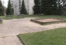 RÁKOSNÍČKOVO HŘIŠTĚ BUDE NA LHOTCE