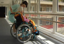 VIDEO: DOMOV PRO SENIORY ZPŘÍSTUPNIL SPOJOVACÍ KRČEK