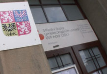 STUDENT VYHROŽOVAL STŘELBOU