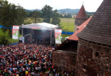 NA FESTIVALU HRADY CZ VYSTOUPÍ NEJVĚTŠÍ ESA ČESKÉ HUDEBNÍ SCÉNY