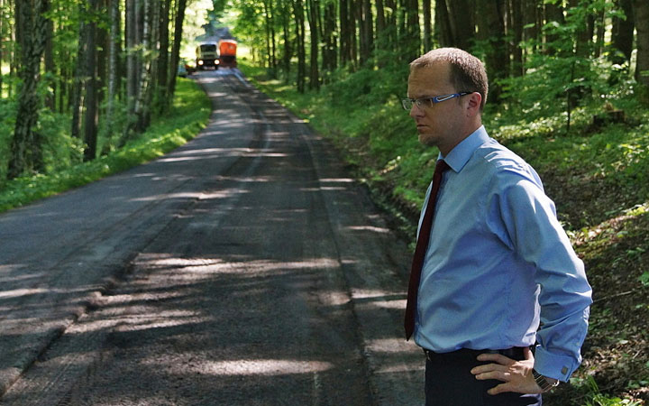 STAVEBNÍ SEZÓNA NA SILNICÍCH ZAČALA. KRAJ DO NICH INVESTUJE MILIONY ZE SVÉHO