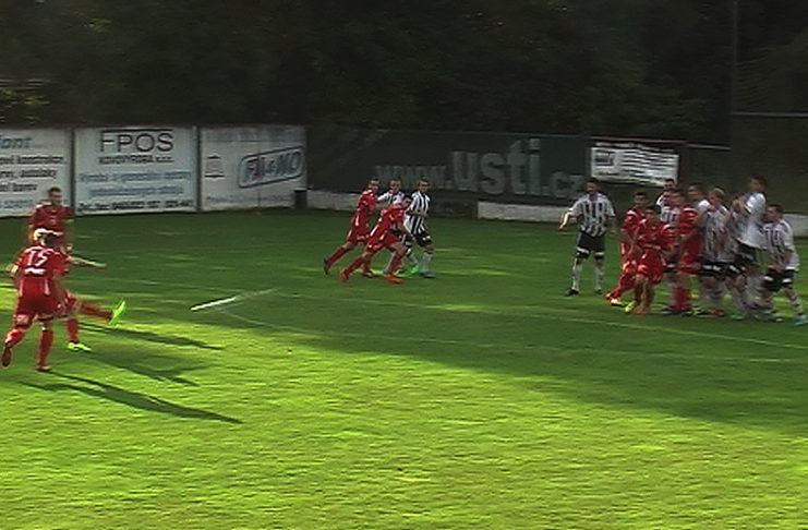 FOTBALISTÉ JISKRY VSTOUPILI DO SEZÓNY VÍTĚZSTVÍM