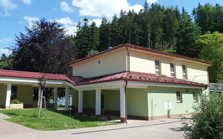 NA ANENSKÉ POUTI SE PŘEDSTAVÍ OPRAVENÁ KOLONÁDA