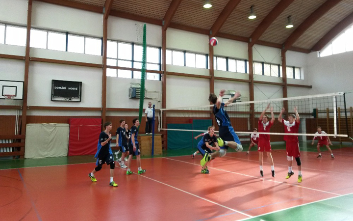 JUNIOŘI SOKOLA II VEZOU OPĚT VÍTĚZSTVÍ V I.VOLEJBALOVÉ LIZE