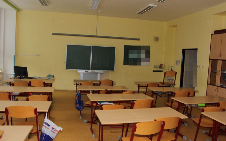 MLADISTVÍ SE NEVHODNÝM ZPŮSOBEM VRÁTILI DO ŠKOLY