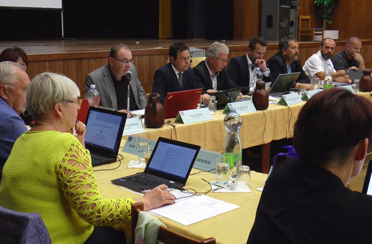 ZASTUPITELÉ SCHVÁLILI NOVÝ ÚZEMNÍ PLÁN A ROZPOČTOVOU ZMĚNU