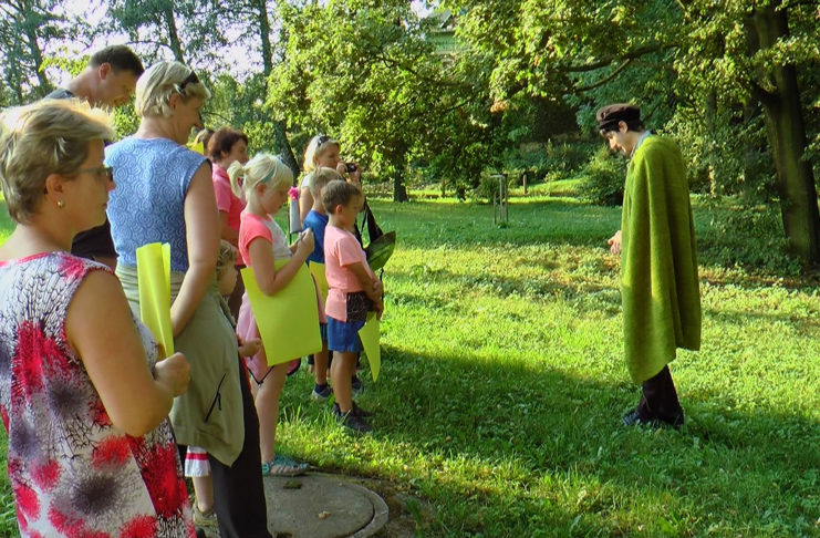 DĚTI PUTOVALY KOLEM ROTUNDY SV. KATEŘINY ZA STRAŠIDLY