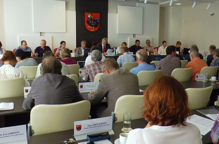 ZASTUPITELÉ NEPRODALI BUDOVU V KLÁCELOVĚ ULICI, KDE DŘÍVE SÍDLILA POŠTA