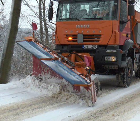 SILNIČÁŘI MAJÍ ZÁSOBY MATERIÁLU, TECHNIKU I PŘEHLED O SITUACI