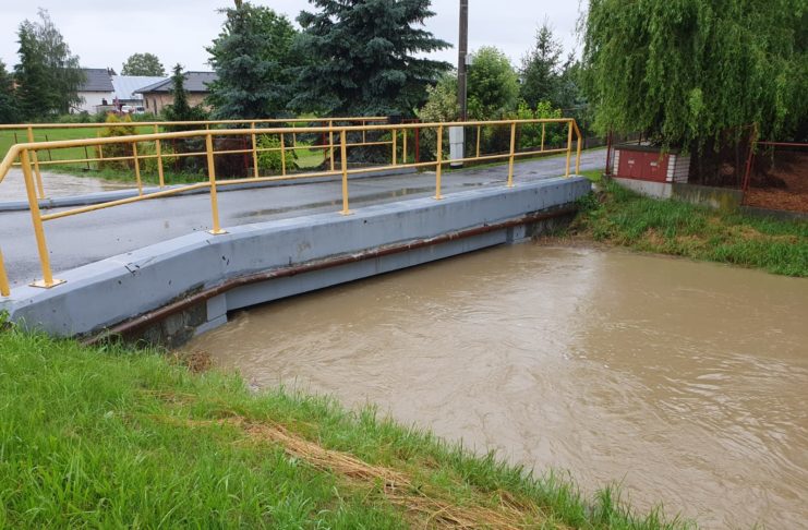 PRUDKÉ DEŠTĚ ZPŮSOBUJÍ V NAŠEM KRAJI POVODNĚ