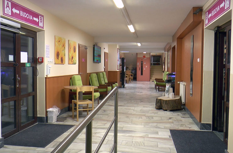 KLIENTI DOMOVA DŮCHODCŮ BUDOU MÍT NOVOU RECEPCI A KAVÁRNU