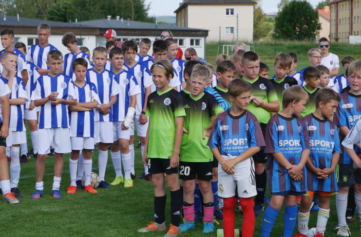NA FOTBALOVÉM HŘIŠTI PROBĚHLO VYHODNOCENÍ MUŽSTEV MLÁDEŽE