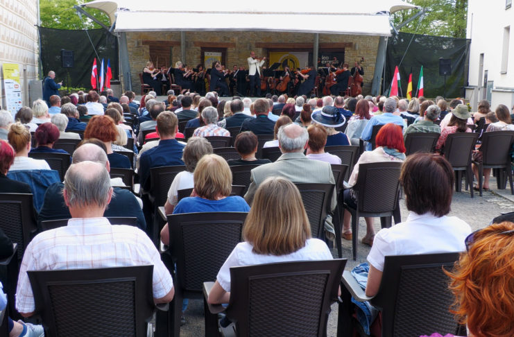 NA MEZINÁRODNÍM HUDEBNÍM FESTIVALU ZAHRÁL TAKÉ HOUSLISTA JAN TALICH