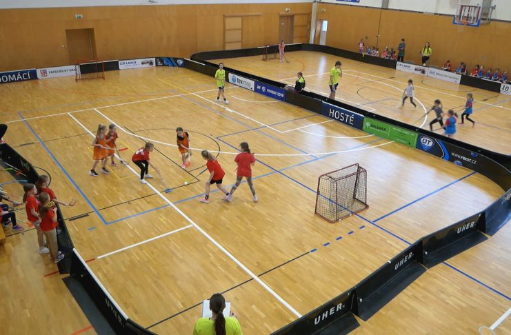 Dívky z českotřebovských škol si užily sportovní den v hale Skalka