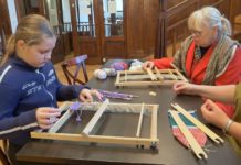 Muzeum v Ústí nad Orlicí oživila Textilní sobota, návštěvníci si vyzkoušeli tkaní ze žinylky