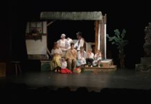 Divadelní spolek Kolár slavil úspěch, premiéra Dařbujána a Pandrholy vyprodala letohradský Dům kultury