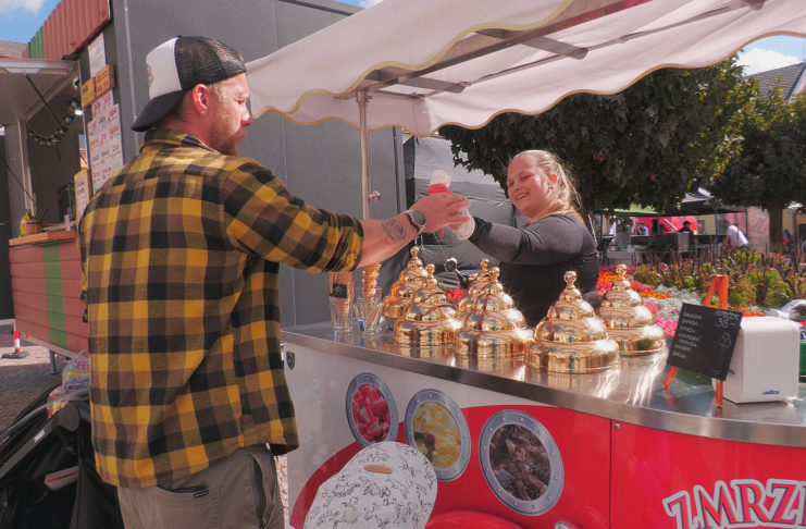 Food Fest v Ústí nad Orlicí nabídl světové kuchyně i odvážné pečené vepřové ucho