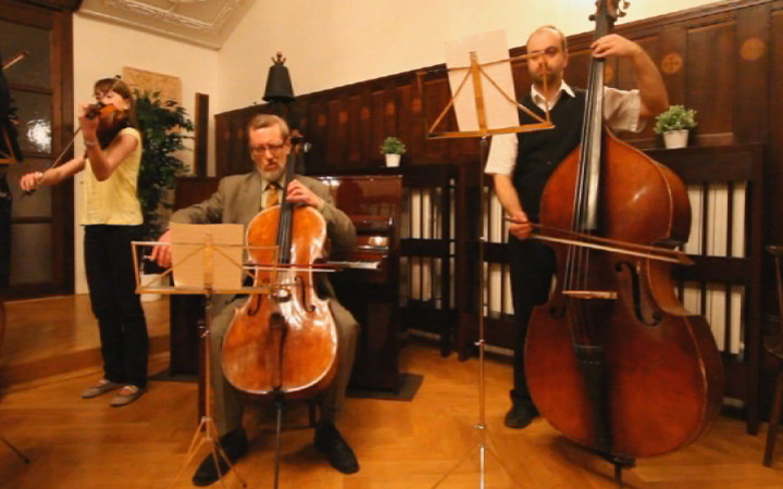 PRVNÍ KONCERT K 10. VÝROČÍ ZUŠKY