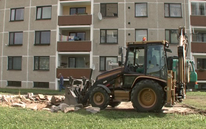 STAVBA RÁKOSNÍČKOVA HŘIŠTĚ ZAHÁJILA