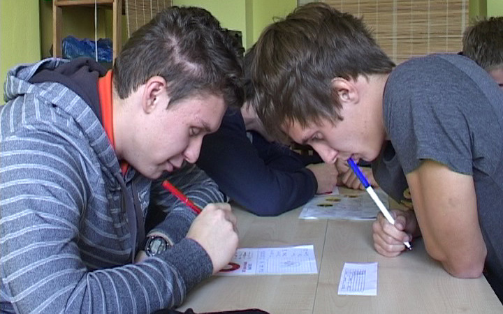 VIDEO: KDYŽ SE PIŠKVORKY HRAJÍ VE VELKÉM