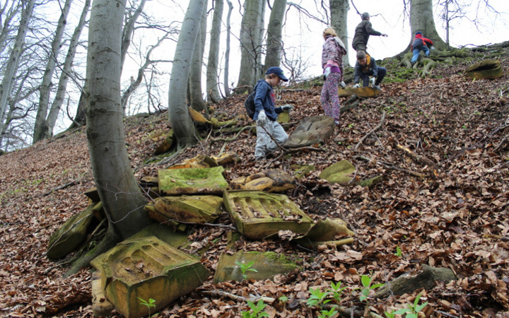 UKLIĎME SMYSLOVĚ NAUČNOU STEZKU A STUDÁNKY