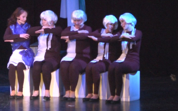 KYTICE JAKO ZPĚVOHRA SE SPOUSTOU VTIPU A SMÍCHU