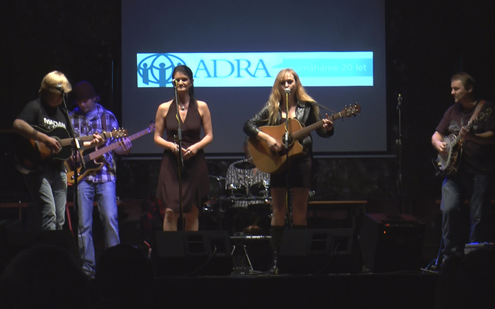 BENEFIČNÍ KONCERT PODPOŘIL JAKUBA HALBRŠTÁTA