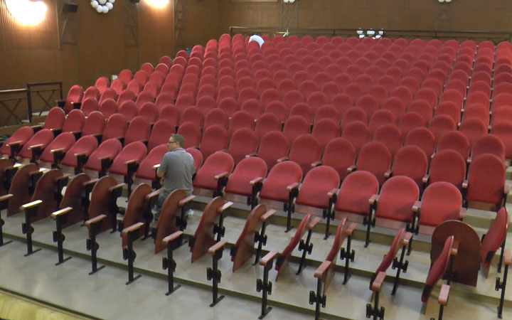 KULTURNÍ CENTRUM MÁ NOVÉ SEDAČKY