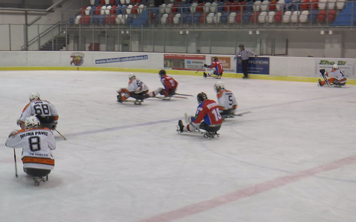 ZIMNÍ STADION HOSTIL „ČESKOU SLEDGE HOKEJOVOU LIGU“