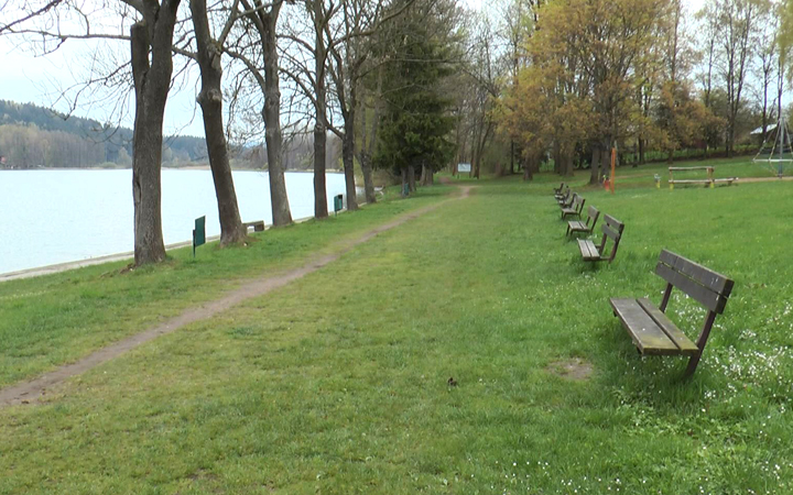 V AREÁLU U RYBNÍKA DLOUHÝ VYROSTE NOVÁ TĚLOCVIČNA