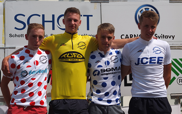 MLADÍ CYKLISTÉ ZE SEDMI ZEMÍ NA STARTU 30. ROČNÍKU REGIONEM ORLICKA