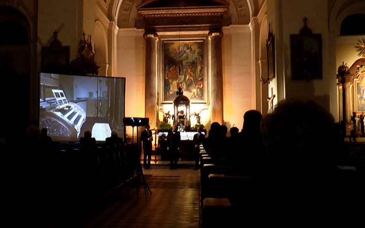 VARHANNÍ FESTIVAL POKRAČUJE, KOSTEL ROZEZNĚL KONCERT FRANTIŠKA VANÍČKA