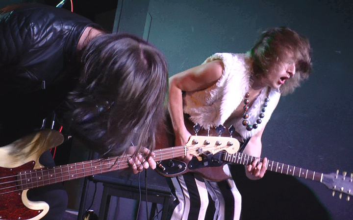 HUDEBNÍ KLUB HOSTIL KONCERT KAPEL REGEN A DOCTOR VICTOR