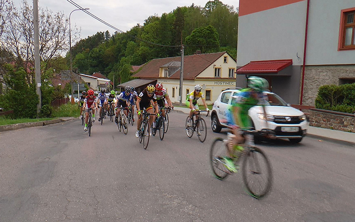 MALÉMU ZÁVODU MÍRU KRALOVAL SLOVENSKÝ CYKLISTA MARTIN SVRČEK
