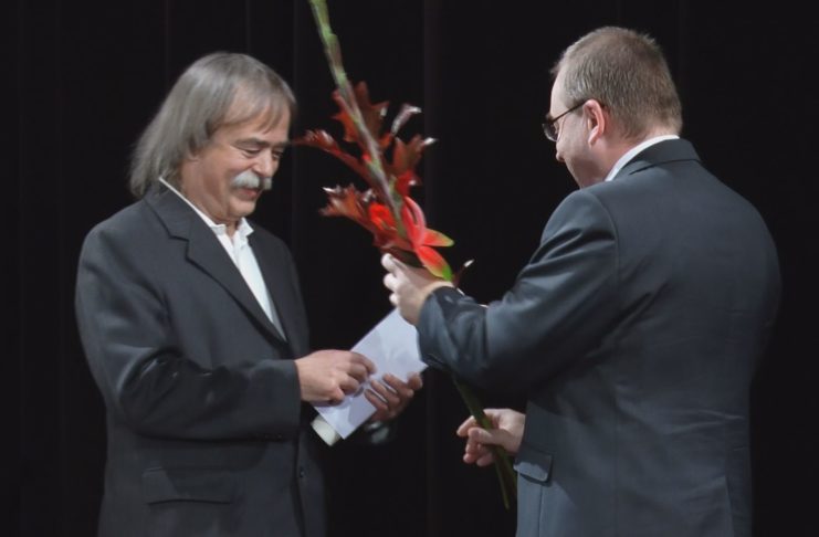 MĚSTSKÝ ÚŘAD PŘIJÍMÁ NÁVRHY NA OCENĚNÍ CENA MĚSTA A POČIN ROKU