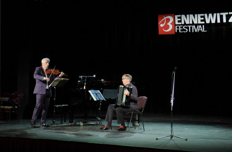 “BENNEWITZ FESTIVAL 2019” ZAHÁJILI JAROSLAV SVĚCENÝ A JEHO HOSTÉ