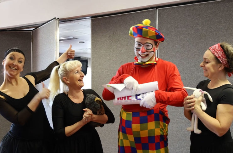 VIDEO S KLAUNEM LÁKÁ K ZÁPISU DO ZUŠ JAROSLAVA KOCIANA V ÚSTÍ NAD ORLICÍ