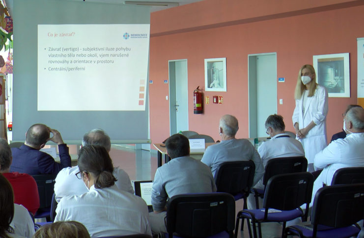 V ORLICKOÚSTECKÉ NEMOCNICI SE SEŠLI PODPOROVATELÉ NADAČNÍHO FONDU