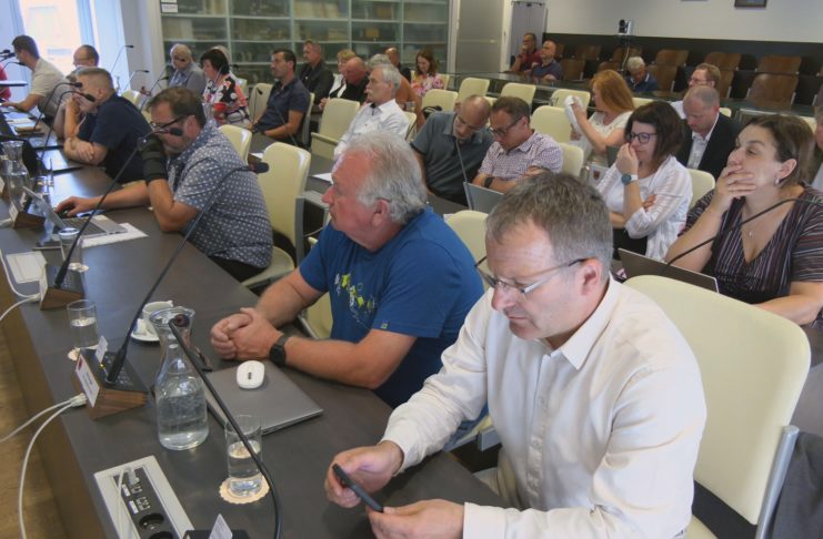 Zastupitelé schválili hospodaření se saldem 6,3 milionu a nový IT systém za 6,2 milionu