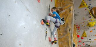 Stovka mladých lezců poměřila síly v Lanškrouně, finále série čeká na Ústí nad Orlicí