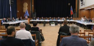 Zastupitelé v Ústí schválili dotace přes půl milionu a plánují prodej Perly 06