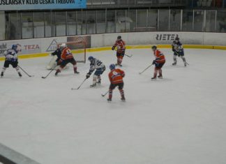 PROPLAST Ústí nad Orlicí rozdrtil K Veterans 7:0 a potvrdil roli lídra