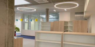 Nová knihovna v České Třebové dostává finální podobu, stěhování 80 tisíc knih zajistí odborná firma