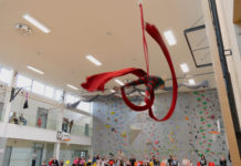 Třetí ročník Aerial Acrobatics Rainbow ukázal sílu, eleganci i odvahu mladých akrobatek