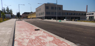 Ústí nad Orlicí buduje v areálu Perla 01 nové komunikace, chodníky i parkoviště