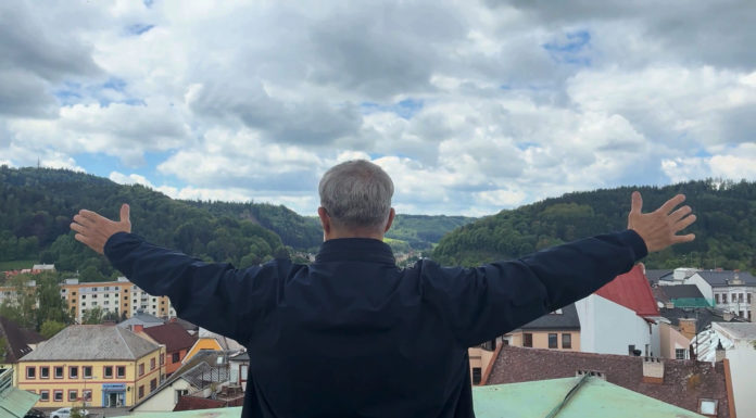 Syn natočil dokument o otci, který vyměnil Itálii za Ústí nad Orlicí