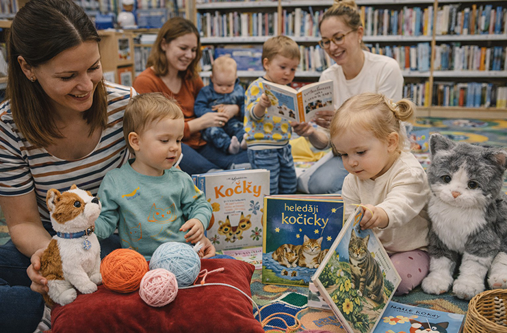 Bookstart: Naše kočka strakatá