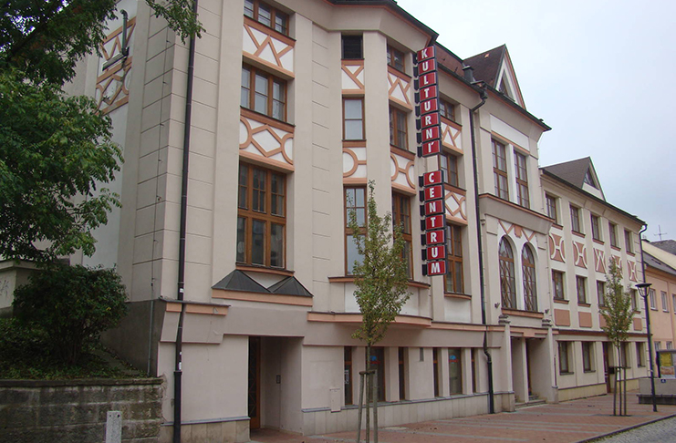 Petra Novotná – Cesta mezi světla a stíny