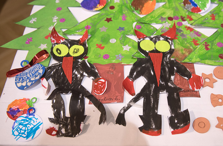 Vánoční výstava výrobků MŠ, ZŠ, ZUŠ a místních organizací